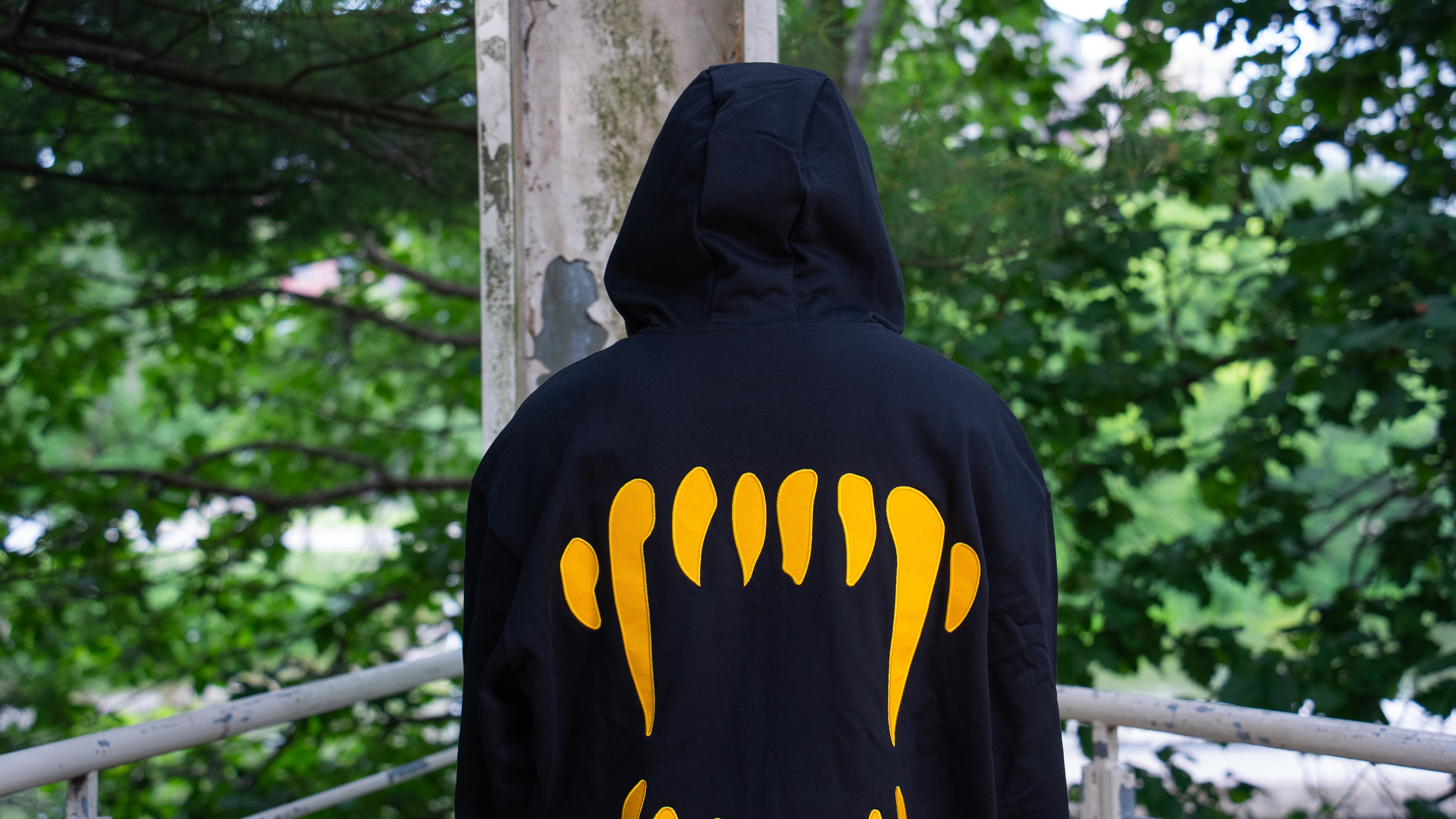 FANG HOODIE